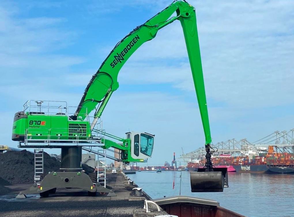 SENNEBOGEN 870 material handler